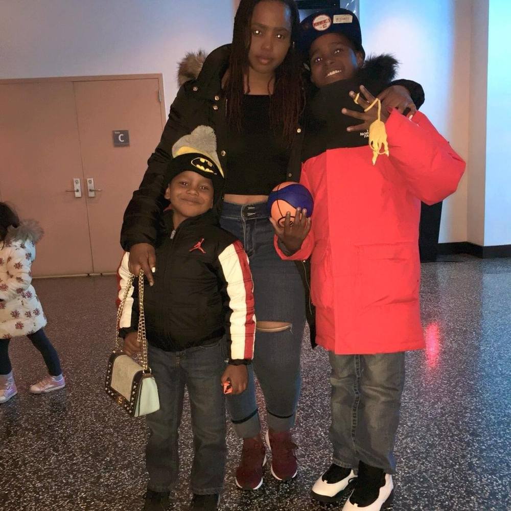 Meet your Posher, Kenisha